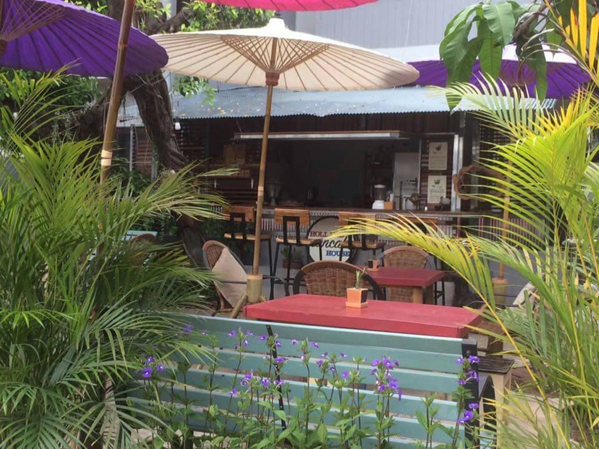 999 Triplenine Chiangmai Hostel Chiang Mai Exterior photo