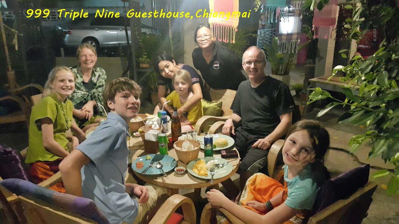 999 Triplenine Chiangmai Hostel Chiang Mai Exterior photo